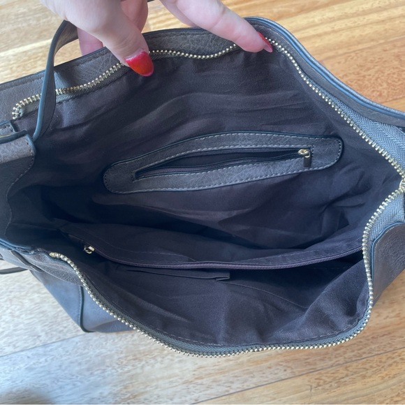 Gray Hobo Bag with Gold Hardware and Slouchy Silhouette and Lots of Pockets NWT - Picture 8 of 12